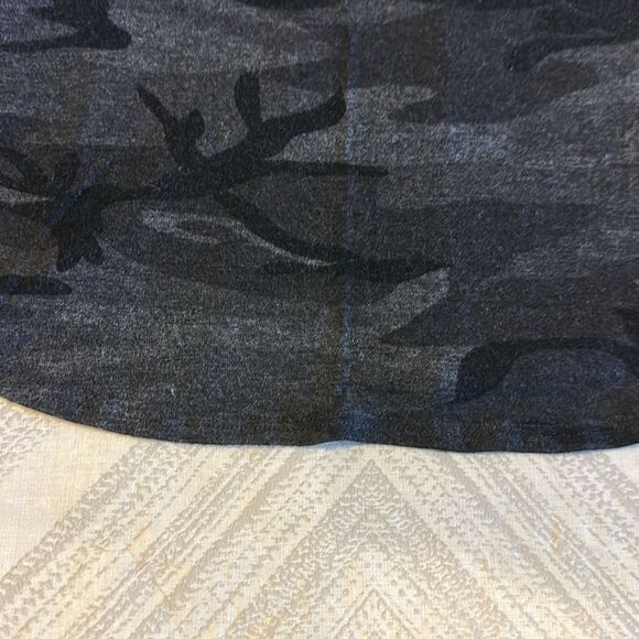 Strut This Women’s Black & Grey Camouflage Tank Top - One Size - Picture 5 of 6